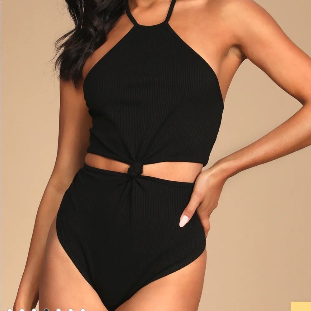 Lulus Risque Business Black Ribbed Knot-Front Halter Bodysuit size medium NWT